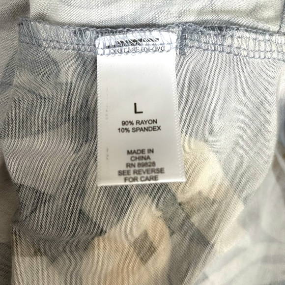 LOGO by Lori Goldstein Floral Long Sleeve Tunic Top. NWOT - Picture 5 of 5